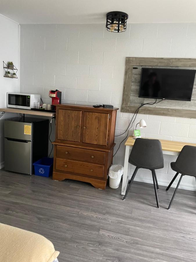 Motel Valois Yl Inc Acton Vale Εξωτερικό φωτογραφία